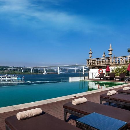 Pestana Palacio Do Freixo, Pousada & National Monument - The Leading Hotels Of The World Porto Exterior photo Pool at the hotel