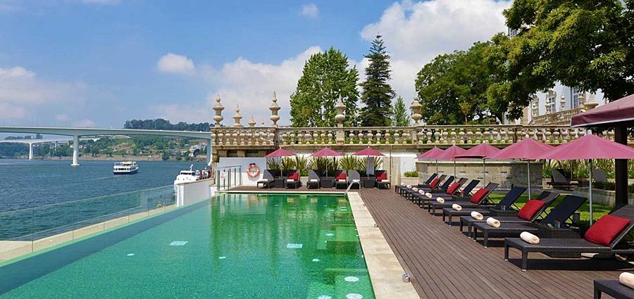 Pestana Palacio Do Freixo, Pousada & National Monument - The Leading Hotels Of The World Porto Exterior photo The pool at the Bosphorus Hotel