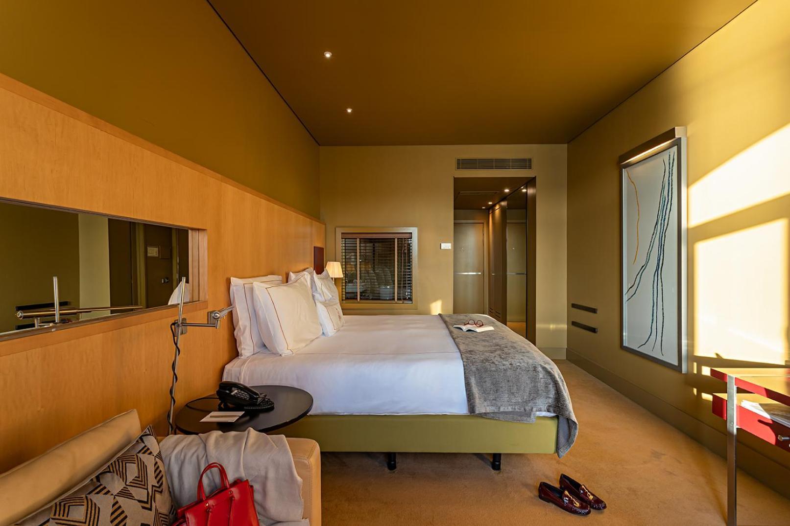 Pestana Palacio Do Freixo, Pousada & National Monument - The Leading Hotels Of The World Porto Exterior photo A room at the hotel
