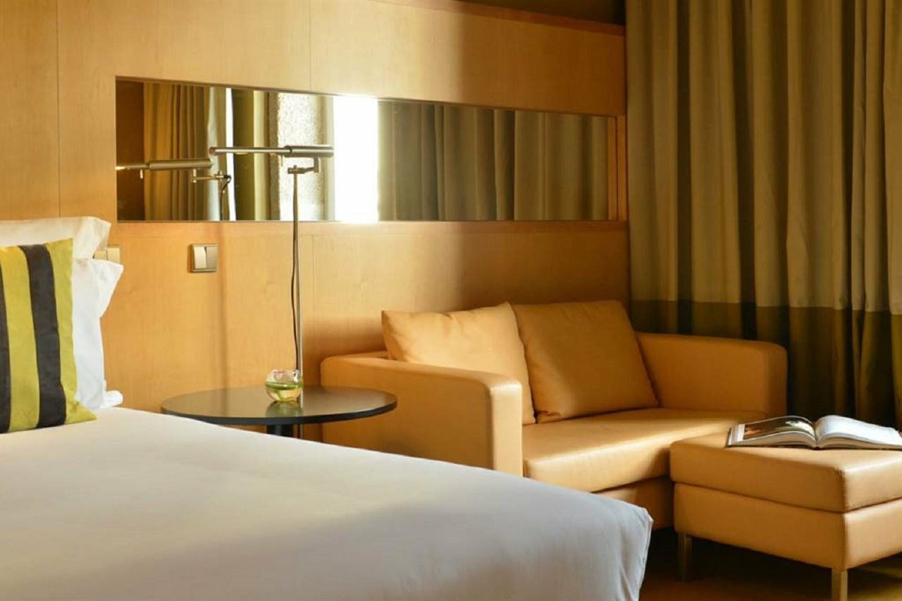 Pestana Palacio Do Freixo, Pousada & National Monument - The Leading Hotels Of The World Porto Exterior photo A room at the hotel